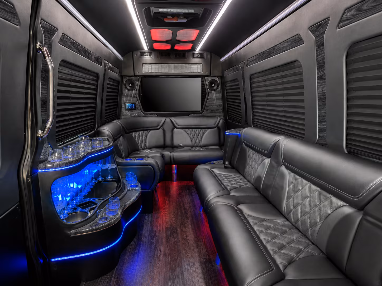 deerfieldbeachcharterbusservices com makes finding parking relief shuttles for deerfield beach business parks easy